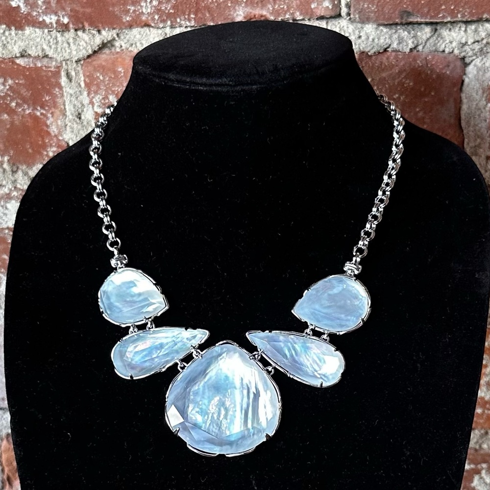 NEW Kendra Scott Kenzie Ivory Mother of Pearl Iridescent Stone Necklace